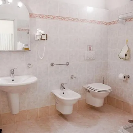 Santa Margherita - 3* Кортона