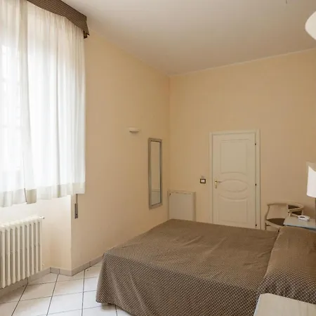 מלון Santa Margherita - 3*