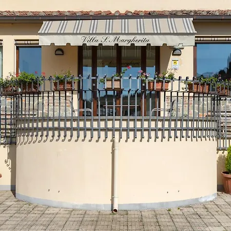 Santa Margherita - فندق كورتونا