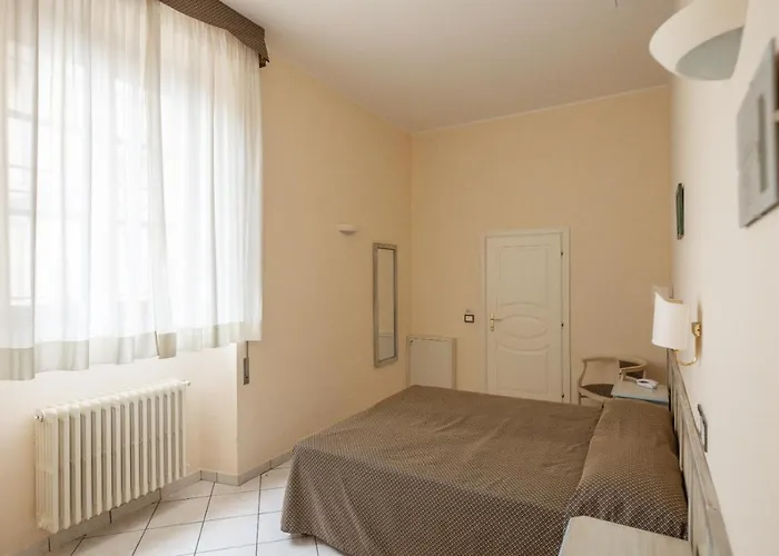 Готель Santa Margherita - 3*